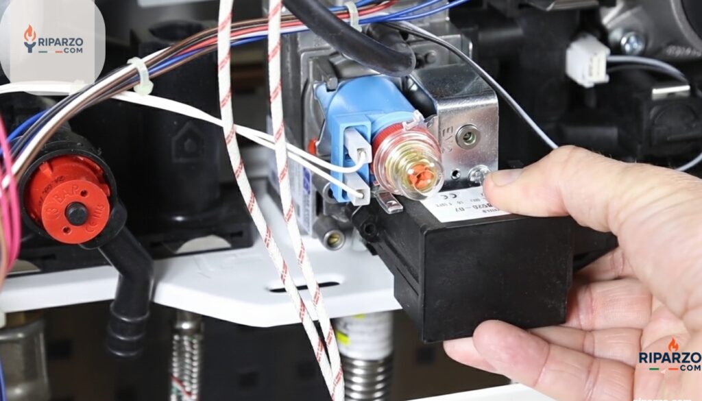 Ariston Cares X 24FF  blocco accensione